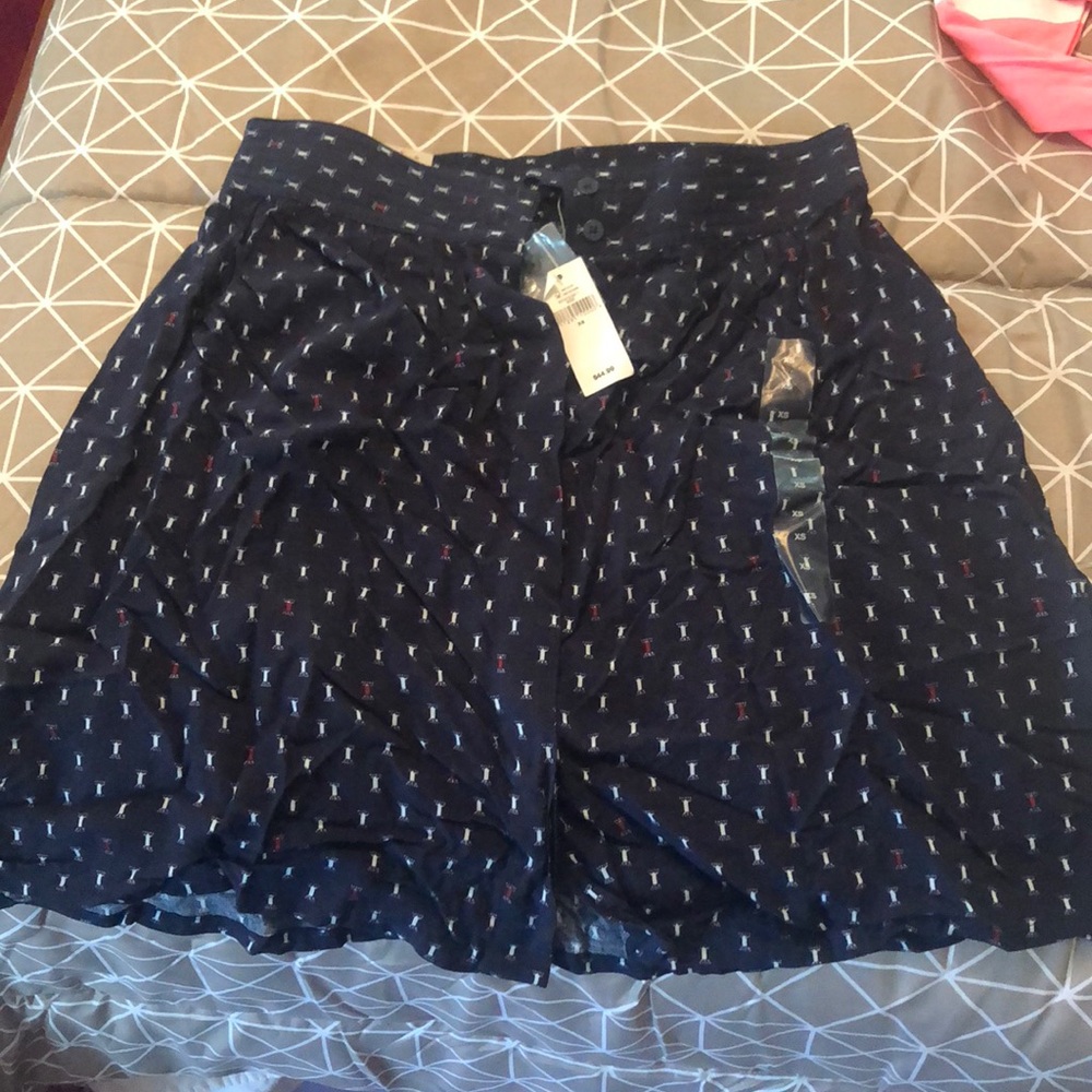 Gap navy blue skirt with a pattern